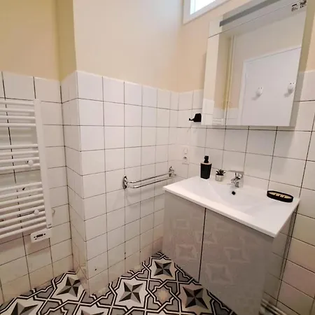 Apartment T3 En Hyper-centre Metro A 2 Pas